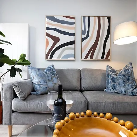 Joivy Modern Flats In New Town Edimburgo