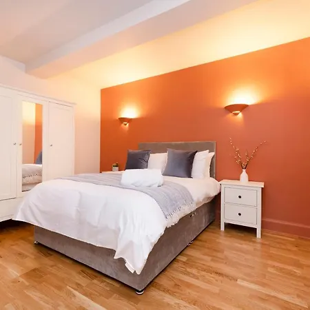 Joivy Modern Flats In New Town Edinburgh