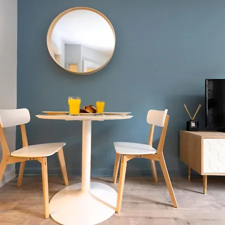 Joivy Modern Flats In New Town Apartment *