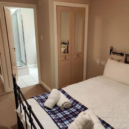 아파트 Next To The Palace And Royal Mile With Parking 에든버러