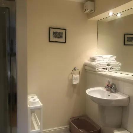 Private Parking 2 Bed 2 Bath Apartmán