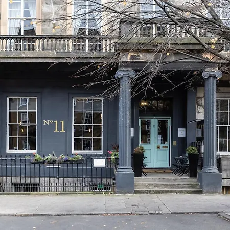 No11 Boutique & Brasserie