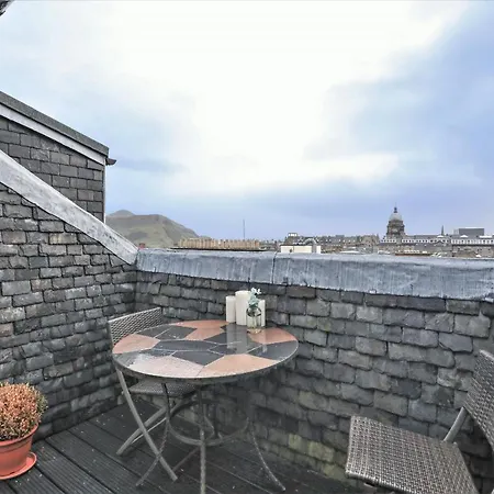 Luxury 3 Bed Royal Mile