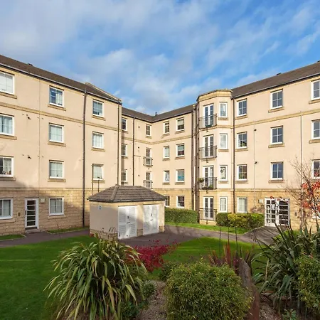 Stylish 2 Bedroom In