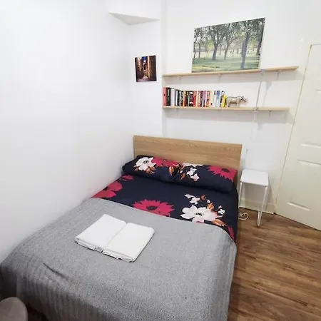 Grassmarket Bijou Budget Ground Floor