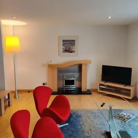 West End & Eicc With Parking Apartamento Edimburgo