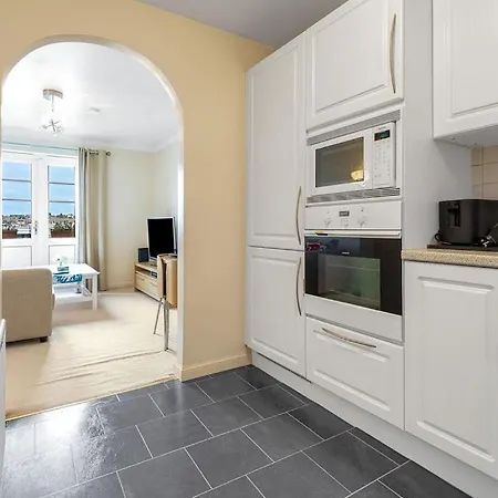 Modern 1br Flat - Free Parking + Lift * Edinburgh