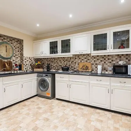 Abercorn Semi-detached House Edinburgh