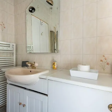 Abercorn Semi-detached House Casa de Férias *