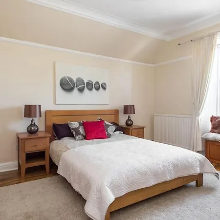 Abercorn Semi-detached House Vakantiehuis