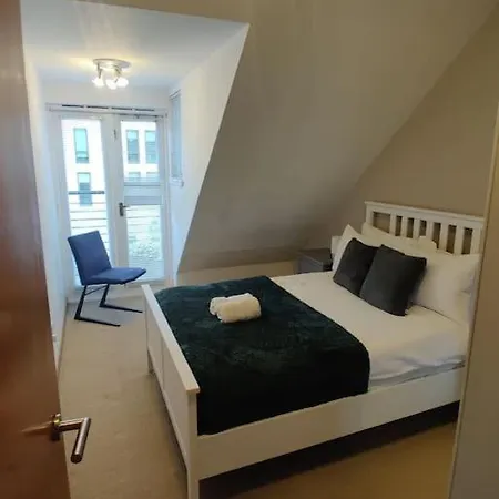 West End & Eicc With Parking Edinburgh