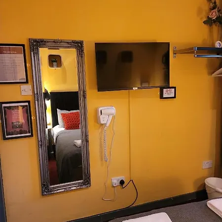 The - No 8 * Εδιμβούργο