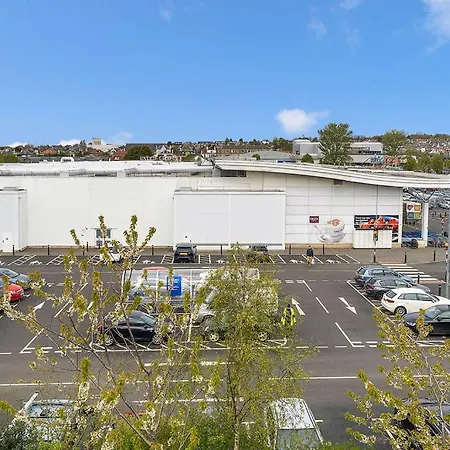 Modern 1br Flat - Free Parking + Lift Apartament *