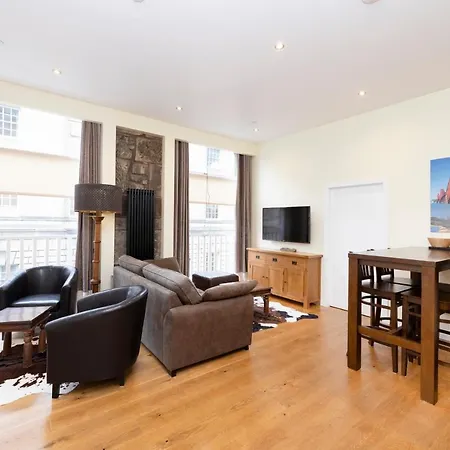 Joivy Stunning Flat Near St Giles Cathedral Apartment
