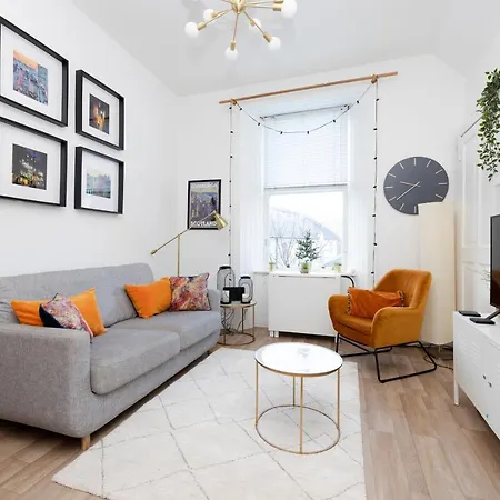 Joivy Bright And Modern Flat With Desk *