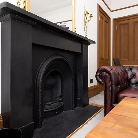 Joivy Spacious Near The Meadows إدنبرة