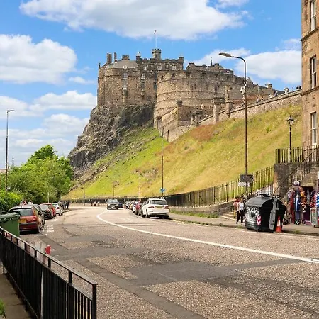 Appartement Unique 2 Bedroom Castle - Near Castle & Royal Mile *