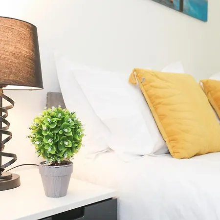 Stunning Modern 3 Bedroom Apartment Edinburgh