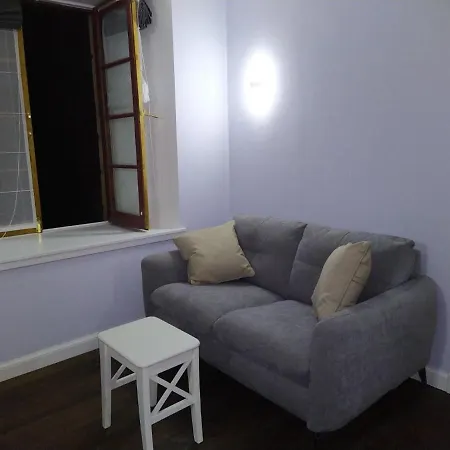 Apartment Lovely 2 Bedroom B-listed Converted Whisky Bond