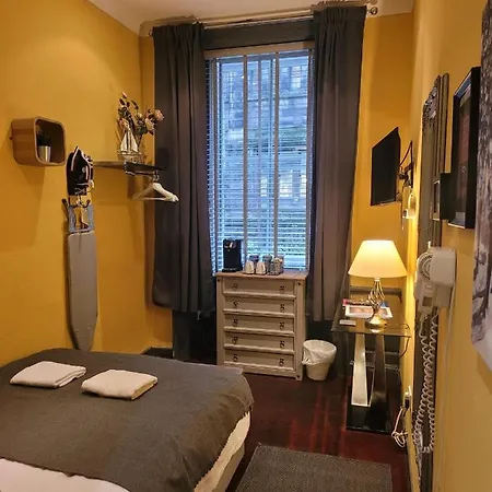 The - No 8 Guest house