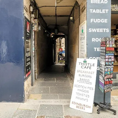 Apartment Unique 2 Bedroom Castle - Near Castle & Royal Mile Edinburgh