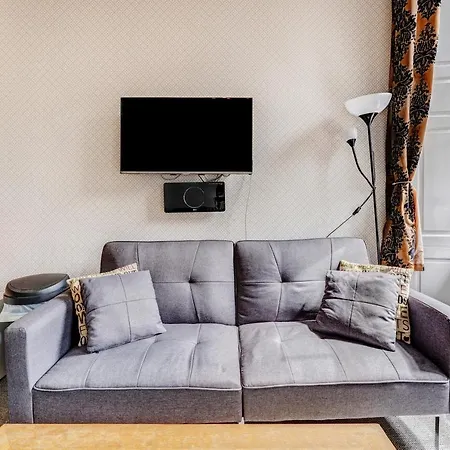 Unique 2 Bedroom Castle - Near Castle & Royal Mile Appartement *