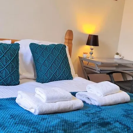 Spacious Ensuite In Centre - Five Star Amenities - Excellent Location * エディンバラ