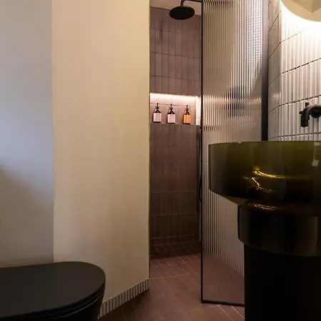 Joivy Contemporary With Free Parking *