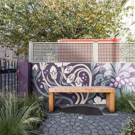 Vakantiehuis Joivy Contemporary With Free Parking Edinburgh