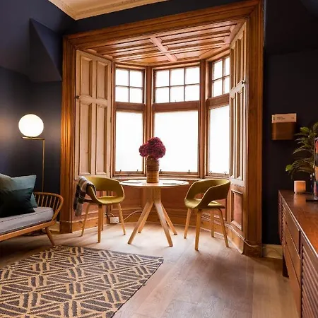 Joivy Contemporary With Free Parking *