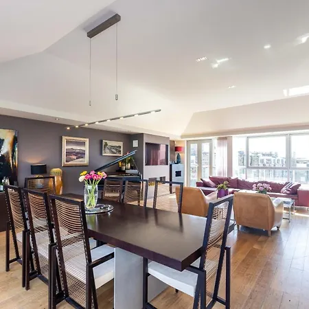 Joivy Beautiful Penthouse With Terrace & Jacuzzi * Edinburgh