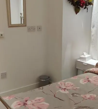 Modern, Centre 1 Bed, Ground Floor Daire