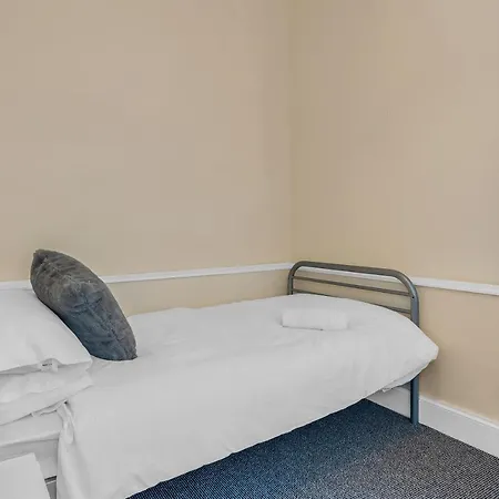 Apartment Centre Jasmine -sleeps 7 *