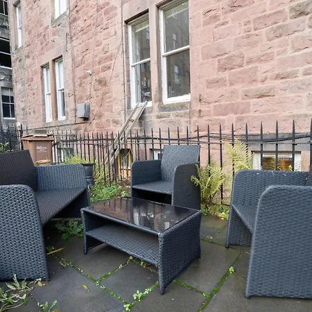 Special Basement Close To The Meadows * Edimburgo