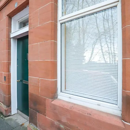 Stunning Modern 3 Bedroom * Edinburgh