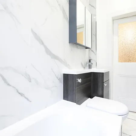 Affittacamere Gorgeous In Excellent Location - - Five Star Amenities *