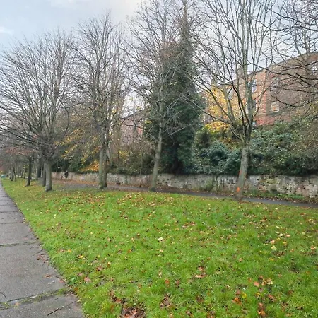 Gorgeous In Excellent Location - - Five Star Amenities Affittacamere *