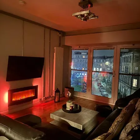 Central Spacious 1-bed In