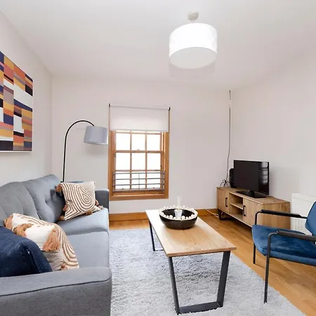 Joivy Bright And Cosy Flat Near The Scotland Gallery * Edinburgh