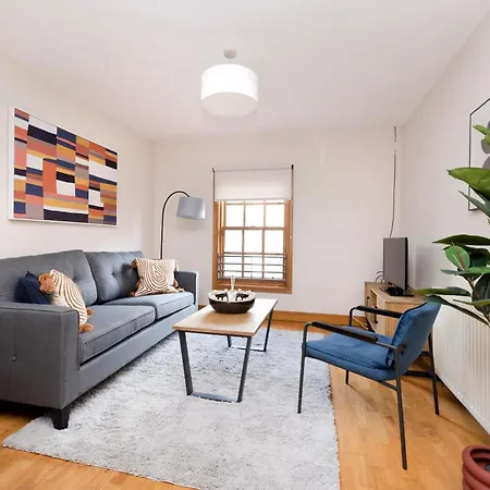 Joivy Bright And Cosy Flat Near The Scotland Gallery Apartment