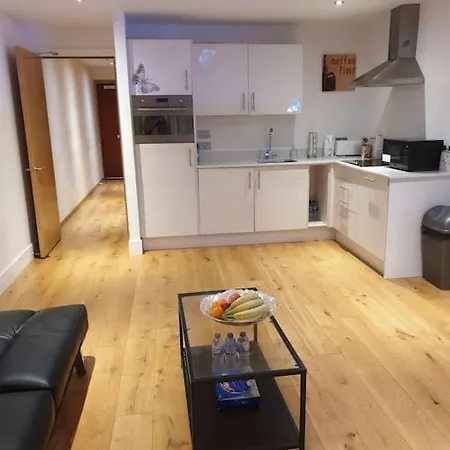 Modern, Centre 1 Bed, Ground Floor