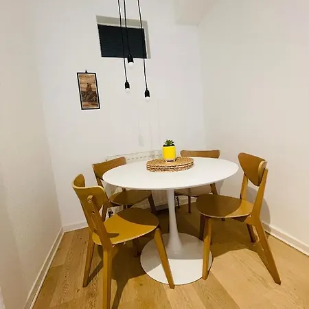Ground Floor 1 Bedroom Flat In The Centre