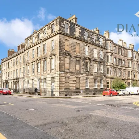 Spacious 1 Bed Ground Floor With Garden Apartment *