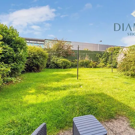 Spacious 1 Bed Ground Floor With Garden Apartment