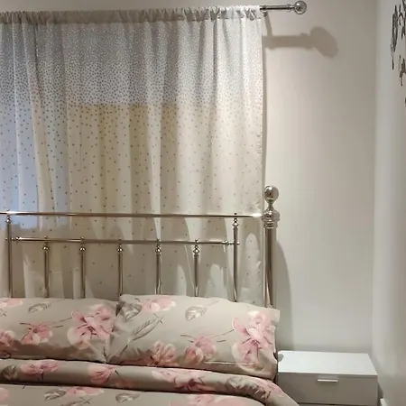 아파트 Modern, Centre 1 Bed, Ground Floor 에든버러
