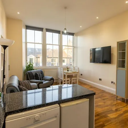 New 2 Bed With Stunning Views Of Arthur Seat Mountain Appartement