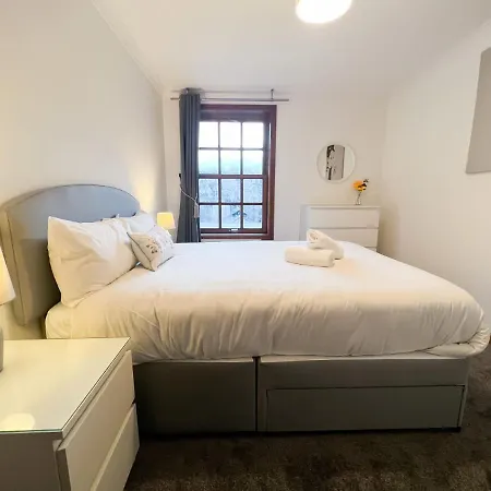 Old Town 2br Flat Royal Mile Sleeps 5 Apartment *