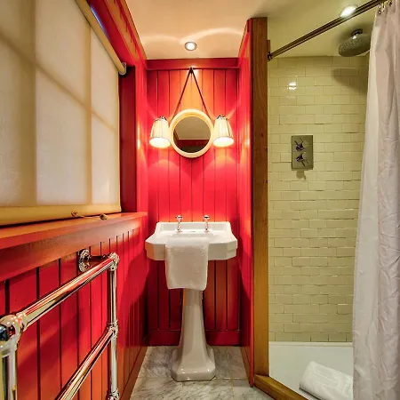 아파트 Rock House - Photographer's - Historic Gem In The Heart Of The