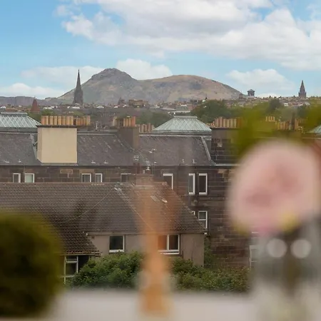 Spacious 3db -15 Minutes From Centre Apartment