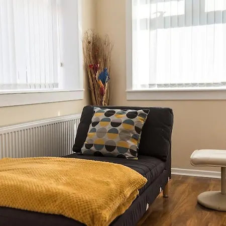 Apartment Cosy & Bright Semi-detached House
